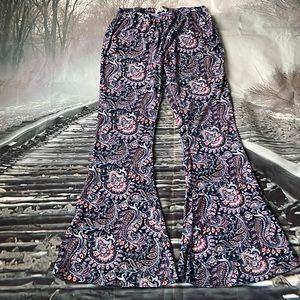 Stretchy bell bottoms pants